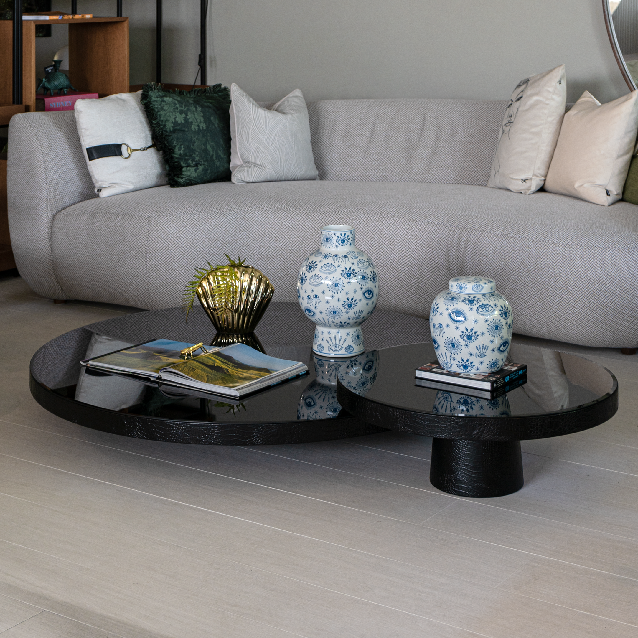 CENTROS SANTINO NEGRO JARRONES MYKONOS 155 554 155 5556 JARRON GOLDEN SHELL 270 288