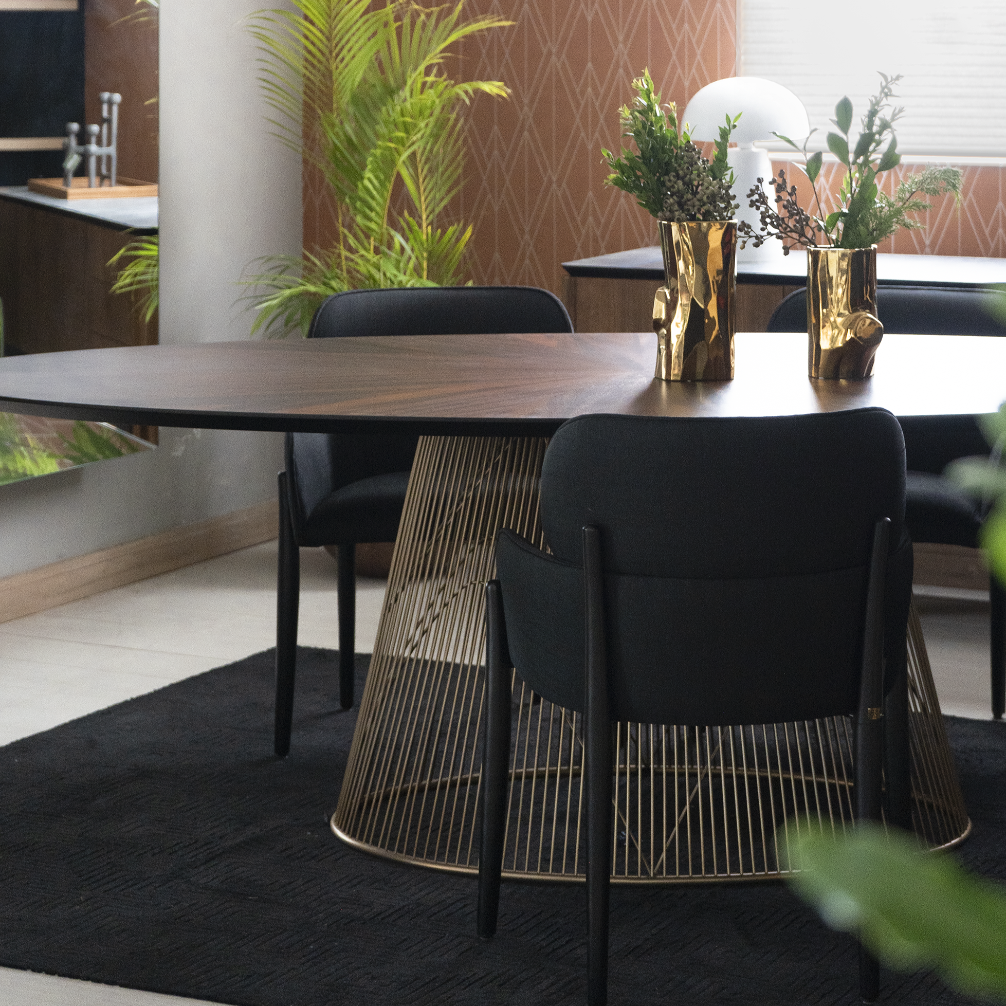 COMEDOR SUEZ OVAL COMEDOR SUEZ ELLIOT JARRONES
