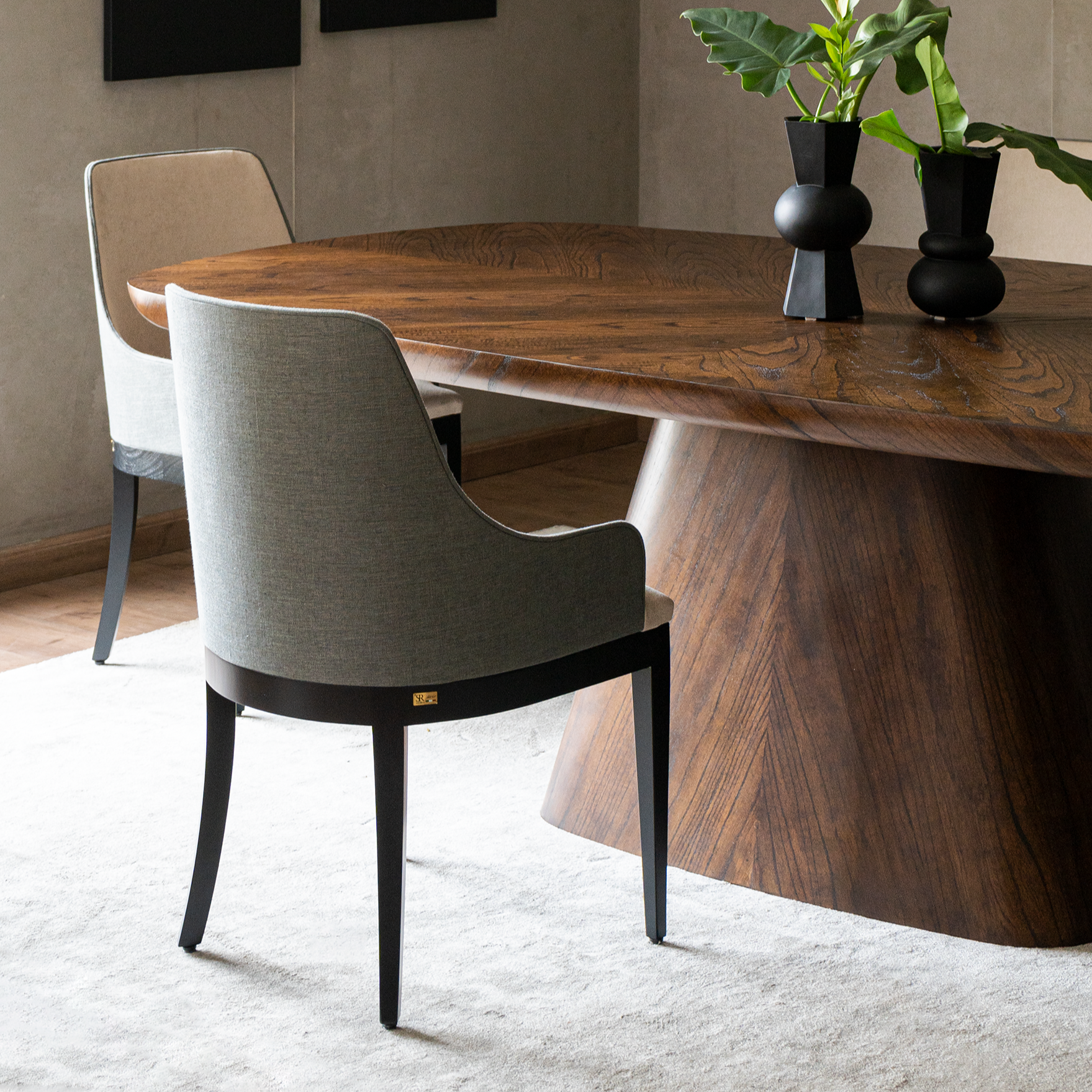 Copia de Copia de COMEDOR VERSALHES PETRUS ADORNOS CUADROS