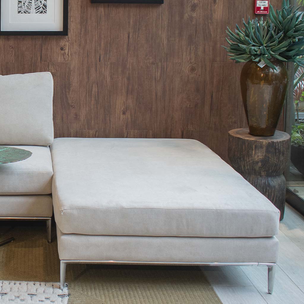 2268/A - Horus Ottoman 64.1"L - Aluminum Legs Horus Ottoman 64.1"L - Aluminum Legs