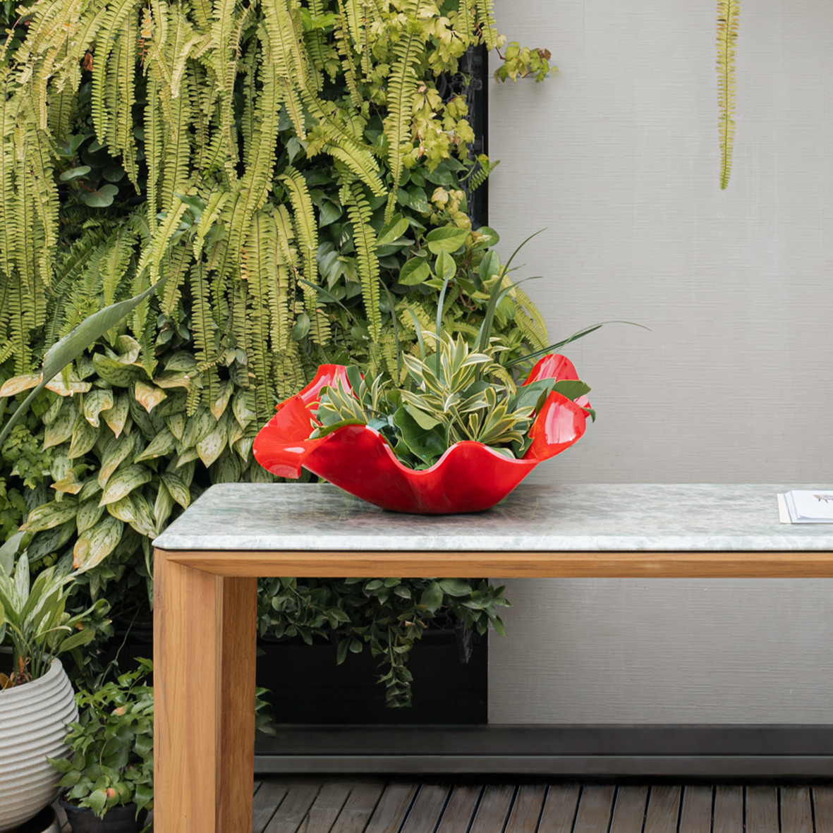 CONSOLA MONET + CHAMPAÑERA ROJA CONSOLA MONET CHAMPANERA ROJA