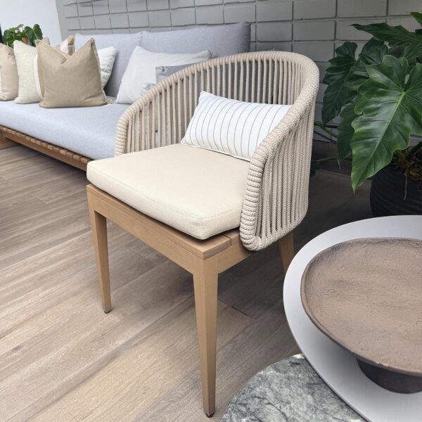 Silla de Comedor Angie Vertical