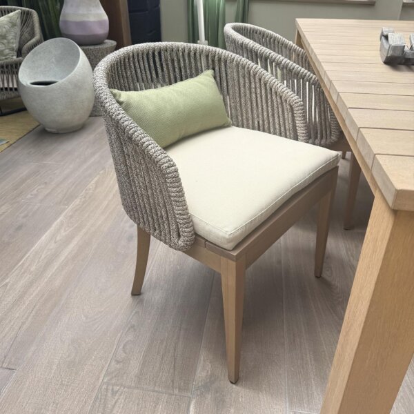 Silla de Comedor Angie Vertical