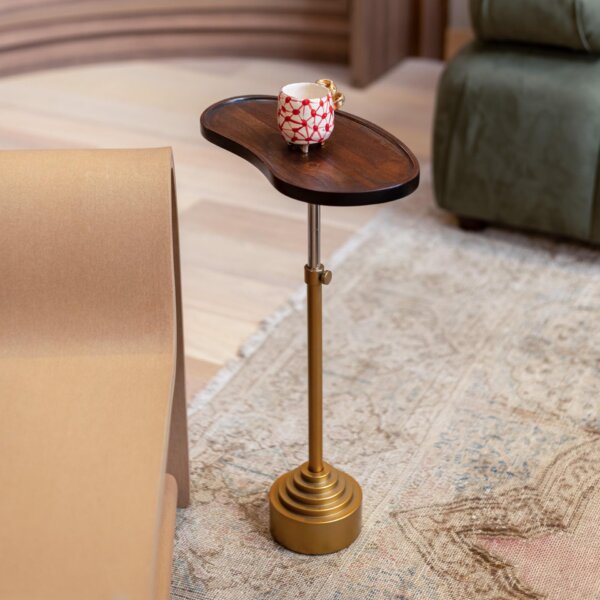 Mesa de Apoyo Yone
