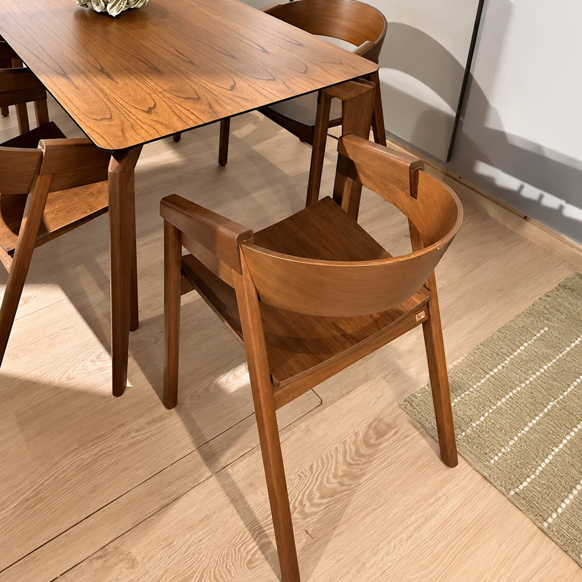 Silla de Comedor Lotus 1 Silla de Comedor Lotus - Imagen 1